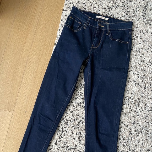 Levis 721 High Rise Skinny Jeans - Picture 2 of 3